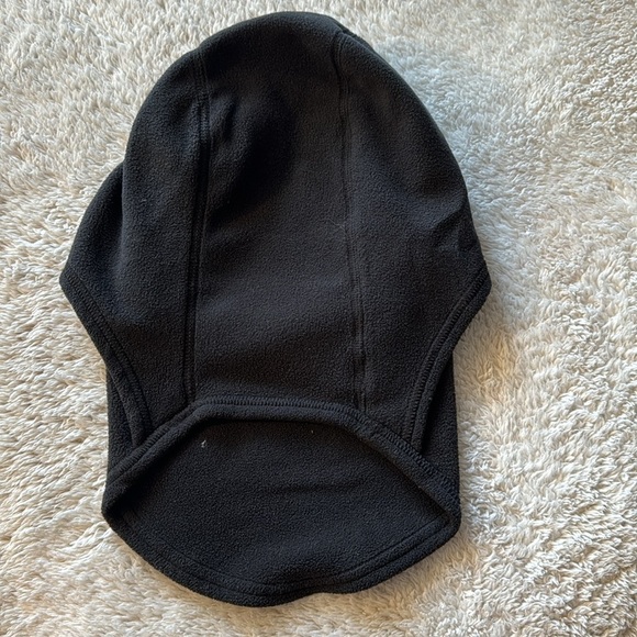 π€ Hooded Face Mask & Neck Warmer β One Size (Adult), Black Fleece - Picture 3 of 3